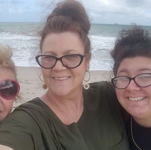 Meet your Posher, Donna